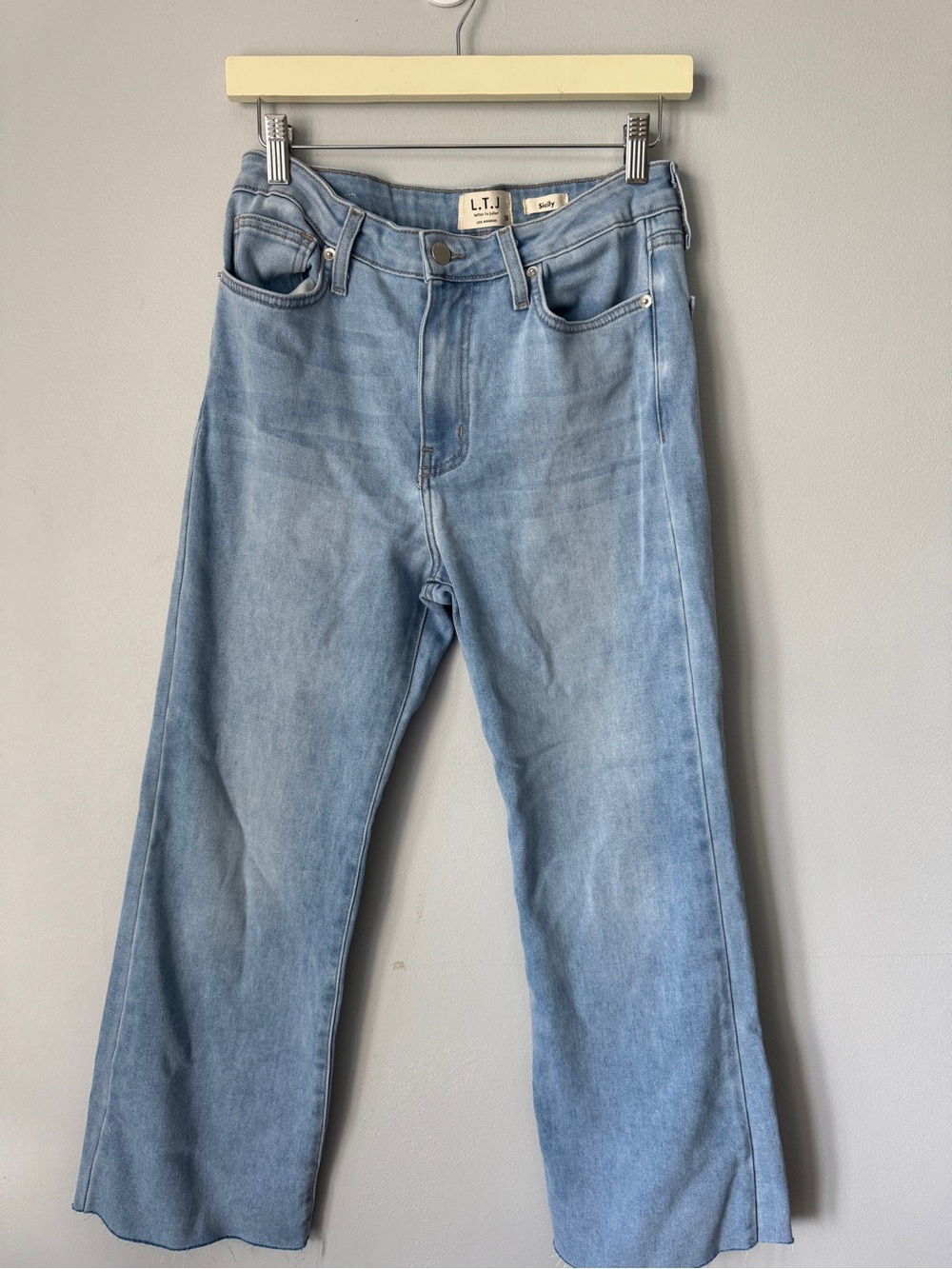L.T.J. Women's Straight Leg Jeans in Light Blue